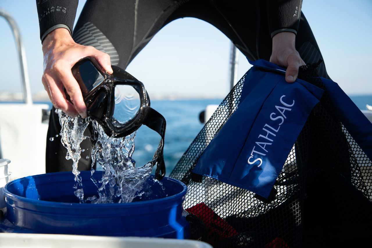 Stahlsac Bonaire Mesh Bag Blue, Lifestyle Image